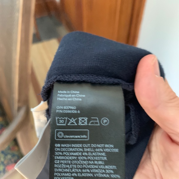 H&M Aline flared floral embroidered skirt. Worn 2x - Picture 4 of 4